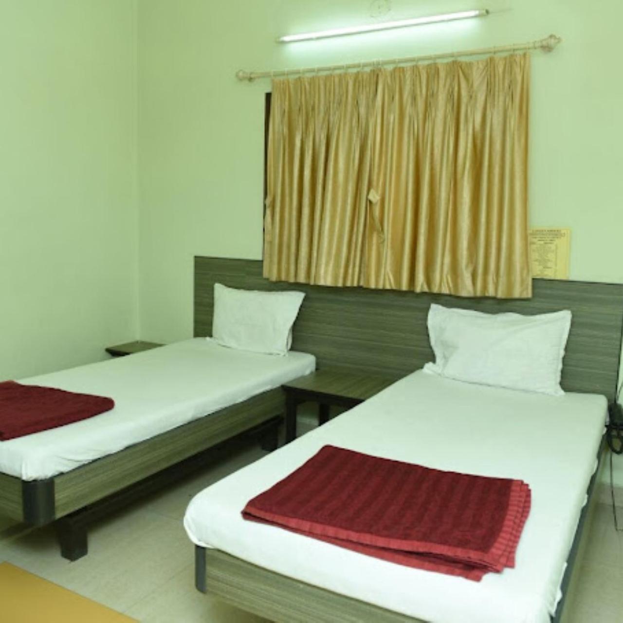Hotel Anjali Palace 부지 외부 사진