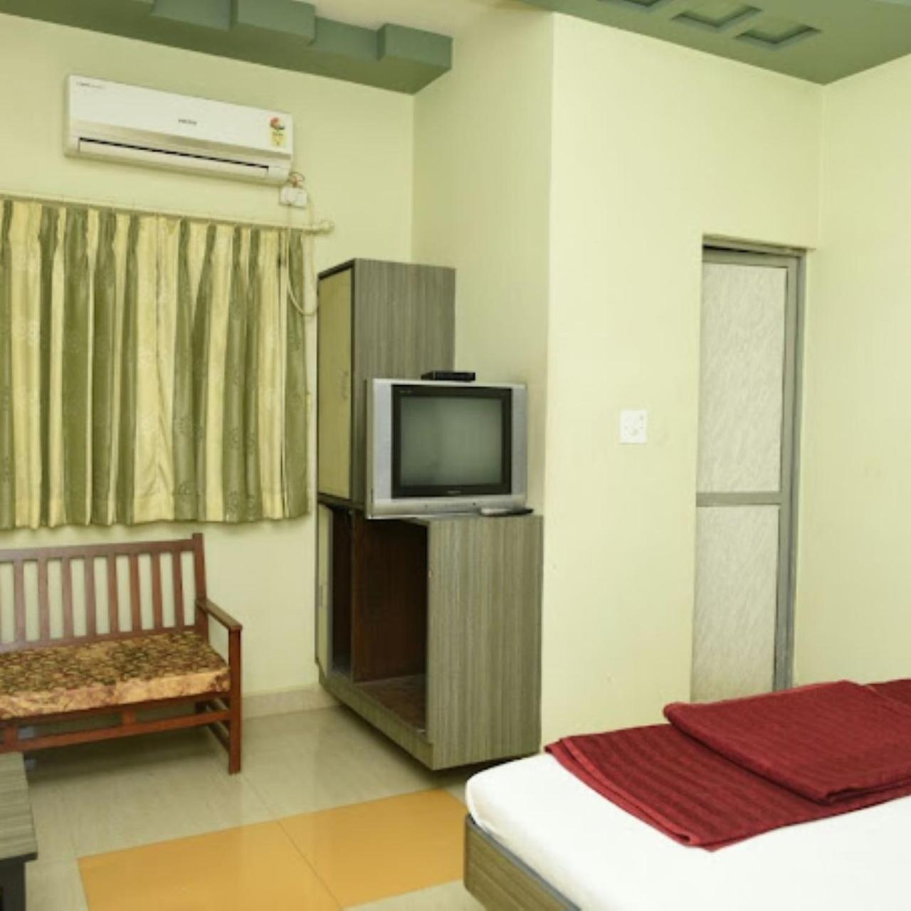 Hotel Anjali Palace 부지 외부 사진